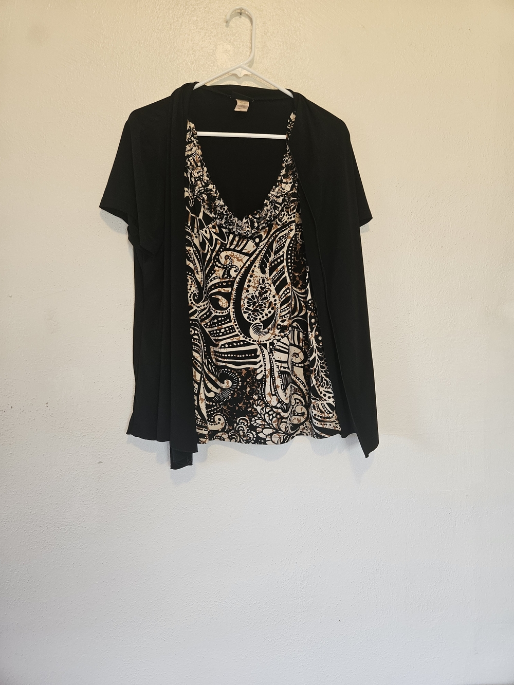 Perseption Black & Cream Paisley Layered V-Neck Women's Top